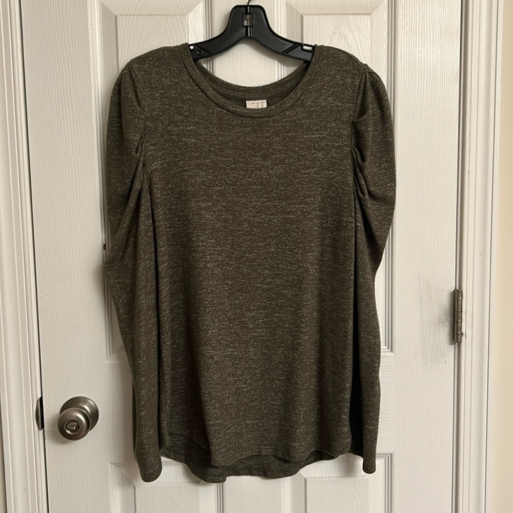 a new day Green Long Sleeve Lightweight Sweater Puff Shoulders Rayon-blend Med